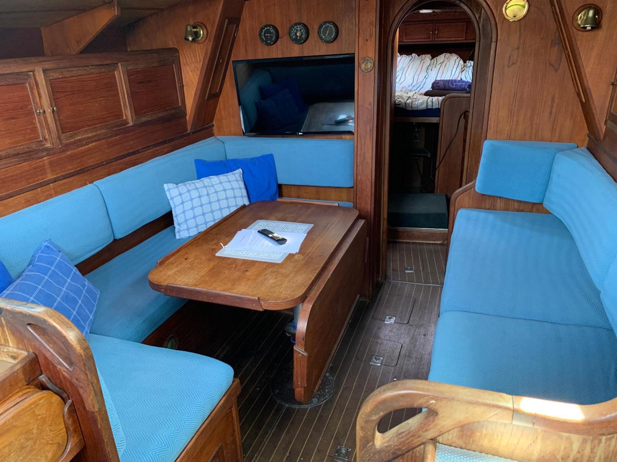 Unique Wooden Sail Yacht + 2 Bikes Included! Hotel Sant Adria de Besos Exterior photo